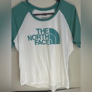 EUC- The North Face top/ blouse bin A